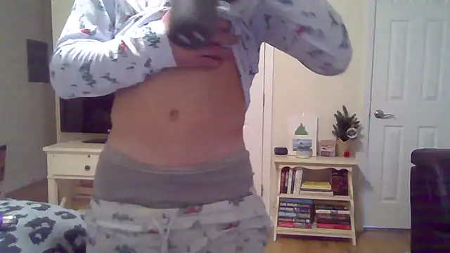 Snapshot of alfal22 chatting on 11.30.25 alfal22 online show from 11.30.25