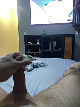 Snapshot of henriqueita1234 chatting on 12.01.25 henriqueita1234 online show from 12.01.25