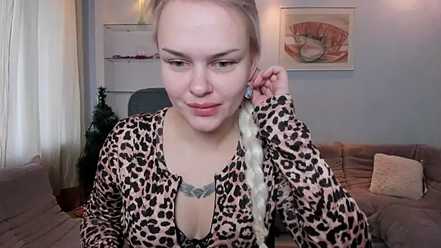 KamillaJei online show from 12.05.25