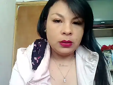 Snapshot of antonella-3433 chatting on 12.03.25 antonella-3433 online show from 12.03.25