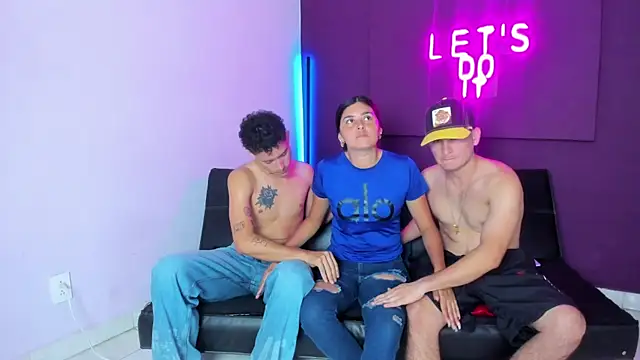 Snapshot of anywannasexhard chatting on 12.02.25 anywannasexhard online show from 12.02.25