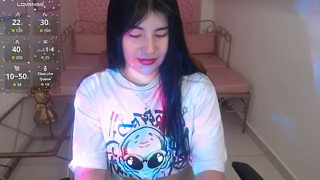 Snapshot of Nina_harpper_ chatting on 12.03.25 Nina harpper online show from 12.03.25