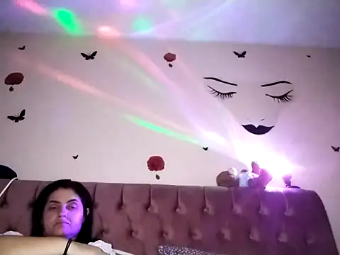 Snapshot of gini92 chatting on 12.03.25 gini92 online show from 12.03.25