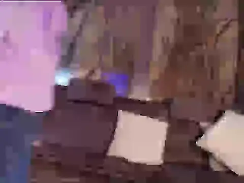 Snapshot of EnzoDarkwood chatting on 12.03.25 EnzoDarkwood online show from 12.03.25