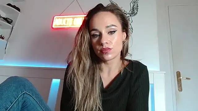 Mllecam online show from 12.05.25