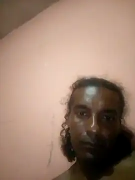 Snapshot of pollowason83 chatting on 12.04.25 pollowason83 online show from 12.04.25