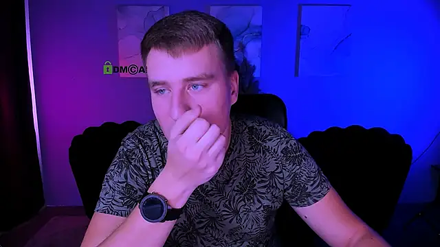 derek hawk  online show from 12.04.25