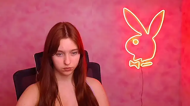 Snapshot of Lilu_May chatting on 12.04.25 Lilu May online show from 12.04.25