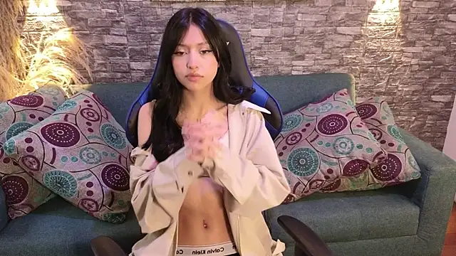 emilyvonvg online show from 12.04.25