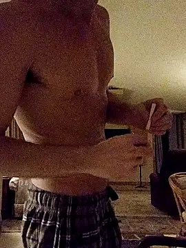 Snapshot of thewalrus1202 chatting on 12.04.25 thewalrus1202 online show from 12.04.25