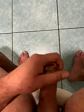 Snapshot of rokis12 chatting on 12.04.25 rokis12 online show from 12.04.25