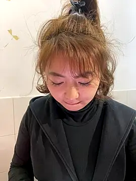 Snapshot of bibi347127 chatting on 12.04.25 bibi347127 online show from 12.04.25