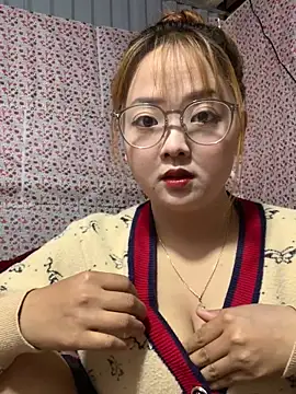 Snapshot of Samsam-006 chatting on 12.05.25 Samsam-006 online show from 12.05.25