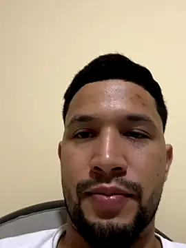 Snapshot of Ethan_Bilzerian chatting on 12.05.25 Ethan Bilzerian online show from 12.05.25