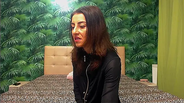 Stella John online show from 01.10.25