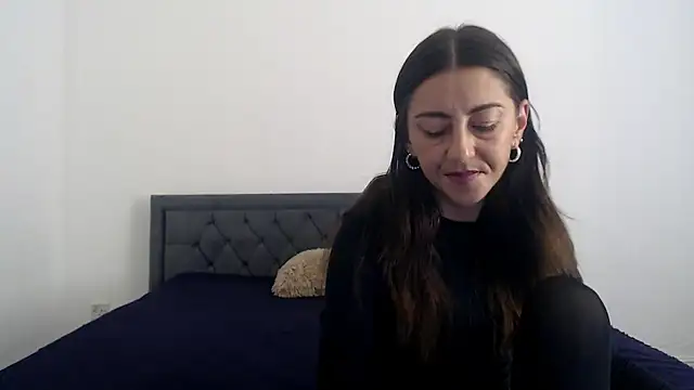 Stella John online show from 09.13.25