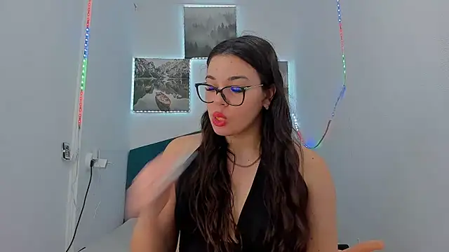 RedAssHottie online show from 01.28.25