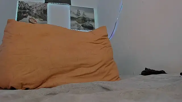 RedAssHottie online show from 02.25.25