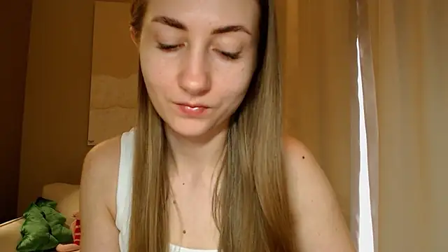 BluueSilk online show from 01.22.25