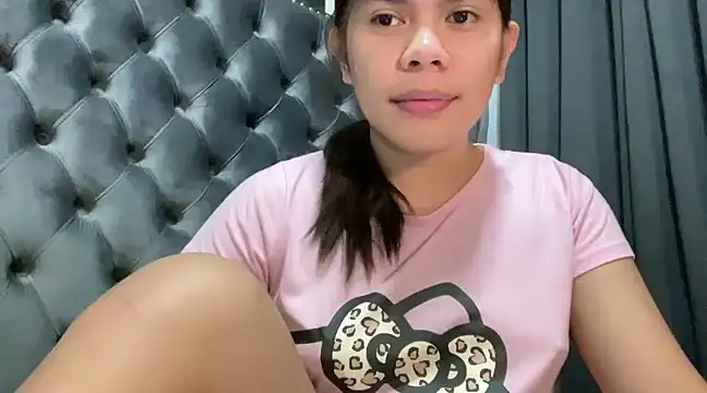 Snapshot of Mooree_naba chatting on 01.06.25 Mooree naba online show from 01.06.25