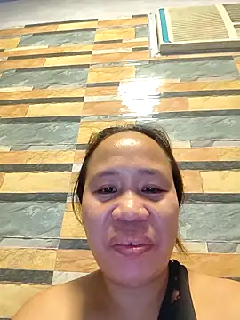 squirtshantal online show from 11.25.25