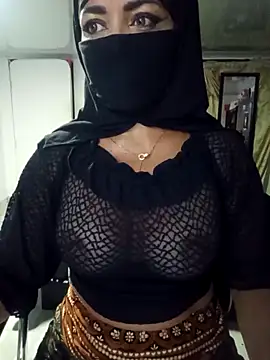 Snapshot of nadia__abaud chatting on 03.12.25 nadia abaud online show from 03.12.25