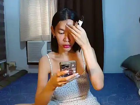 Snapshot of 1perfectmodel chatting on 11.09.25 1perfectmodel online show from 11.09.25