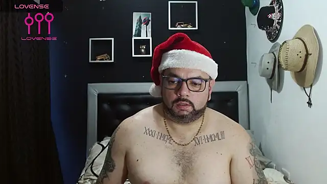 Snapshot of perverseveteranmanxxx chatting on 12.10.24 perverseveteranmanxxx online show from 12.10.24