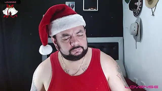Snapshot of perverseveteranmanxxx chatting on 12.24.24 perverseveteranmanxxx online show from 12.24.24