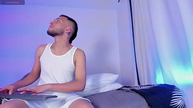  Kevin xxx online show from 11.25.25