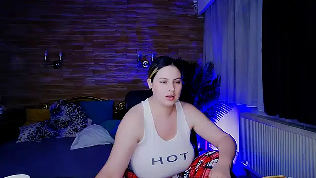 Snapshot of MiraHaze chatting on 03.03.25 MiraHaze online show from 03.03.25