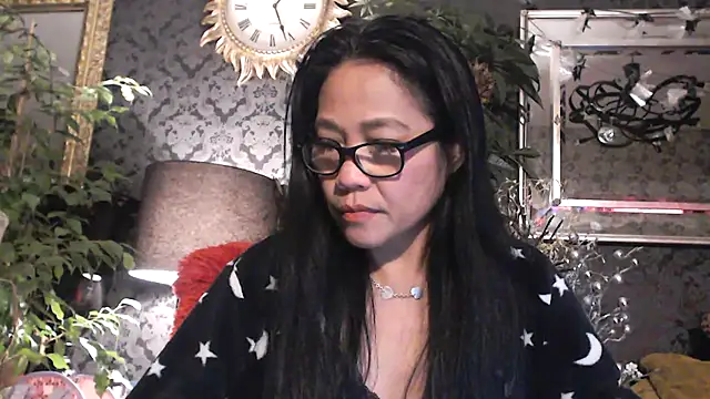 Snapshot of Hornygirltheone chatting on 01.21.25 Hornygirltheone online show from 01.21.25