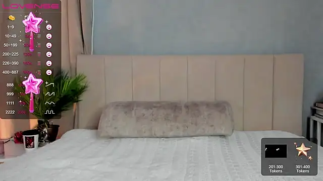 Snapshot of MissMiaTv chatting on 01.25.25 MissMiaTv online show from 01.25.25