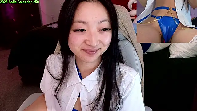 Snapshot of MySweetSofie chatting on 01.19.25 MySweetSofie online show from 01.19.25
