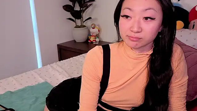 Snapshot of MySweetSofie chatting on 10.19.25 MySweetSofie online show from 10.19.25