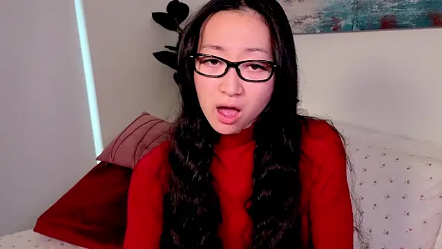 Snapshot of MySweetSofie chatting on 11.23.25 MySweetSofie online show from 11.23.25