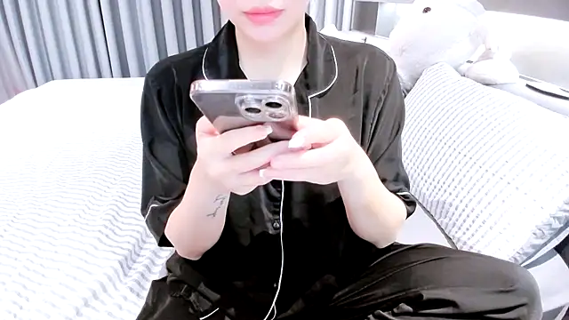 SungkyunnKwan online show from 02.15.25