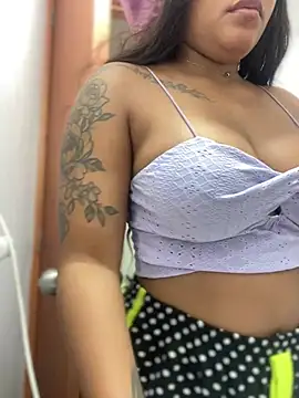 riri brunnete online show from 02.22.25