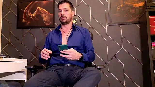 Snapshot of ChrisKox chatting on 01.30.25 ChrisKox online show from 01.30.25