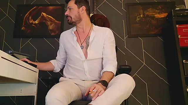 Snapshot of ChrisKox chatting on 02.17.25 ChrisKox online show from 02.17.25