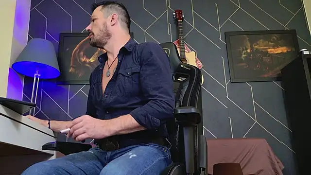 ChrisKox online show from 12.04.25