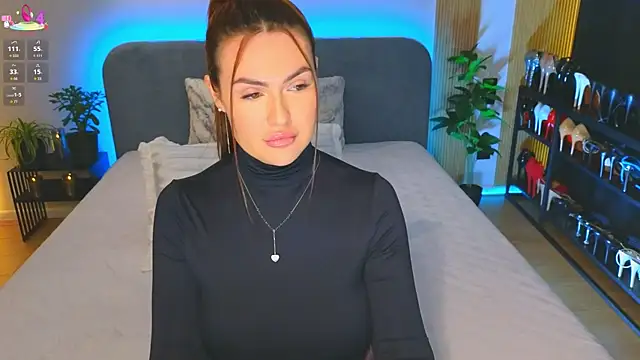 Snapshot of Kira_from_UA chatting on 11.09.25 Kira from UA online show from 11.09.25