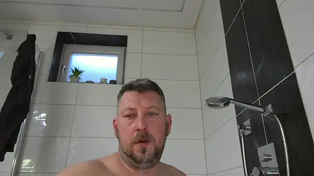 Snapshot of ktmtom247 chatting on 02.08.25 ktmtom247 online show from 02.08.25