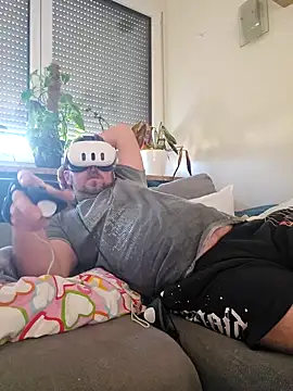 Snapshot of ktmtom247 chatting on 02.08.25 ktmtom247 online show from 02.08.25