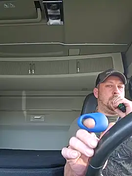 Snapshot of ktmtom247 chatting on 03.04.25 ktmtom247 online show from 03.04.25