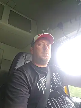 Snapshot of ktmtom247 chatting on 09.30.25 ktmtom247 online show from 09.30.25