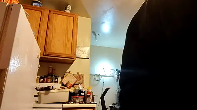 Snapshot of lilpervt chatting on 03.01.25 lilpervt online show from 03.01.25