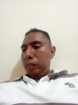 Snapshot of desnudo_Sexoxo chatting on 12.23.24 desnudo Sexoxo online show from 12.23.24