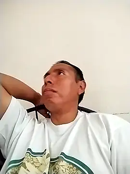 Snapshot of desnudo_Sexoxo chatting on 03.17.25 desnudo Sexoxo online show from 03.17.25