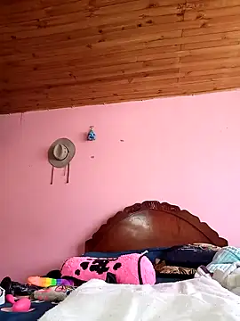 Snapshot of Yeka_Montes chatting on 01.18.25 Yeka Montes online show from 01.18.25